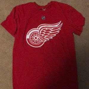 VINTAGE RED WINGS TEE